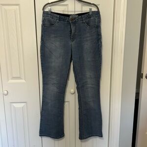Wit & Wisdom Itty Bitty Boot Cut Jeans